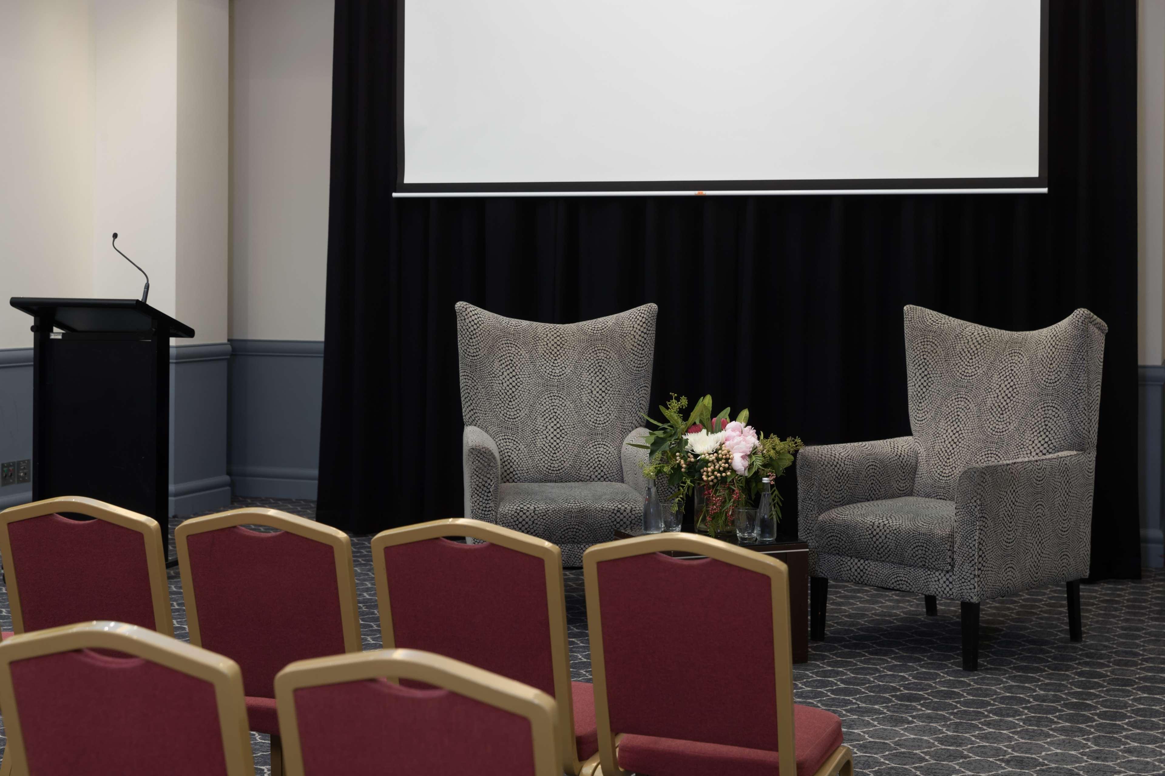 Visy Dior Hotel Baulkham Hills Exterior photo