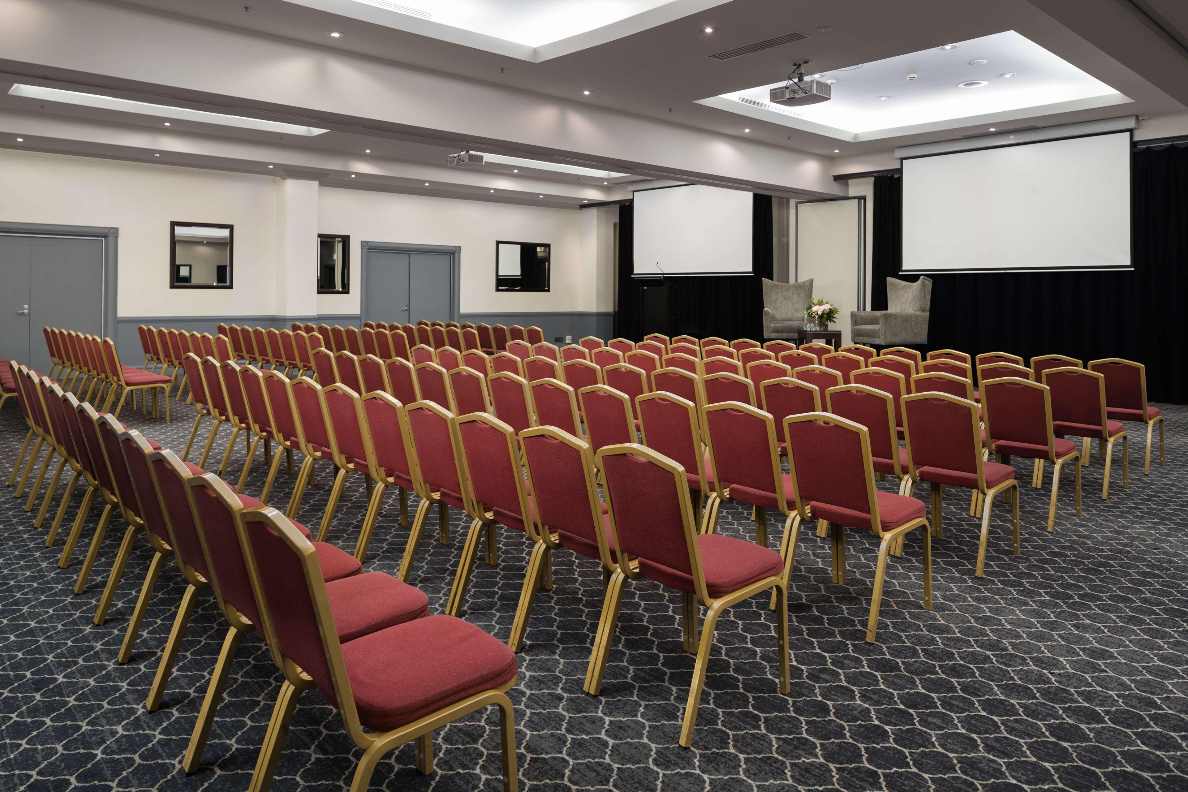 Visy Dior Hotel Baulkham Hills Exterior photo